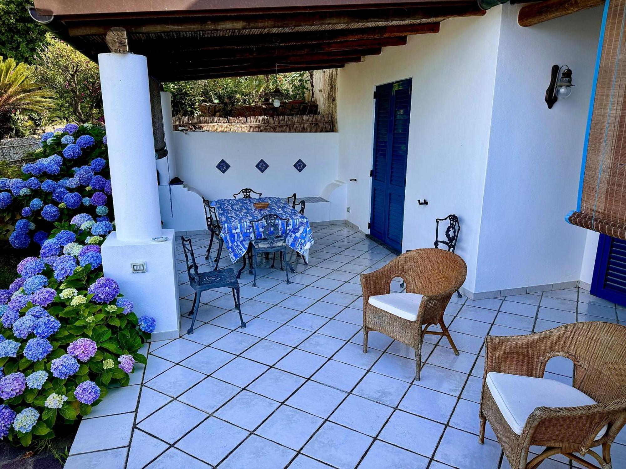 ליפארי Villa 'A Pisa מראה חיצוני תמונה
