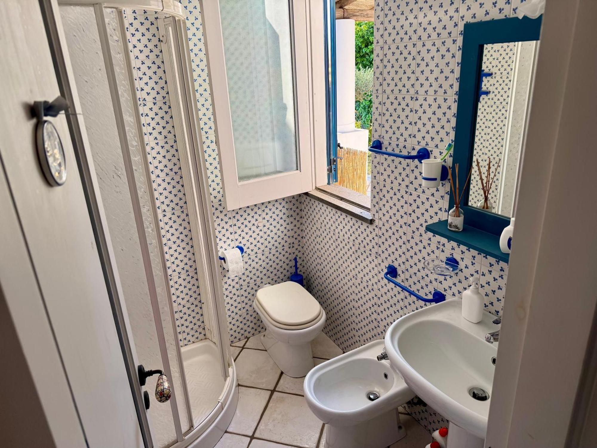 ליפארי Villa 'A Pisa מראה חיצוני תמונה